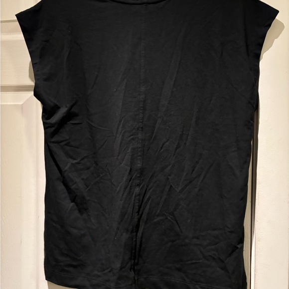 Banana Republic black sleeveless blouse NEW WITH TAGS - Picture 4 of 4